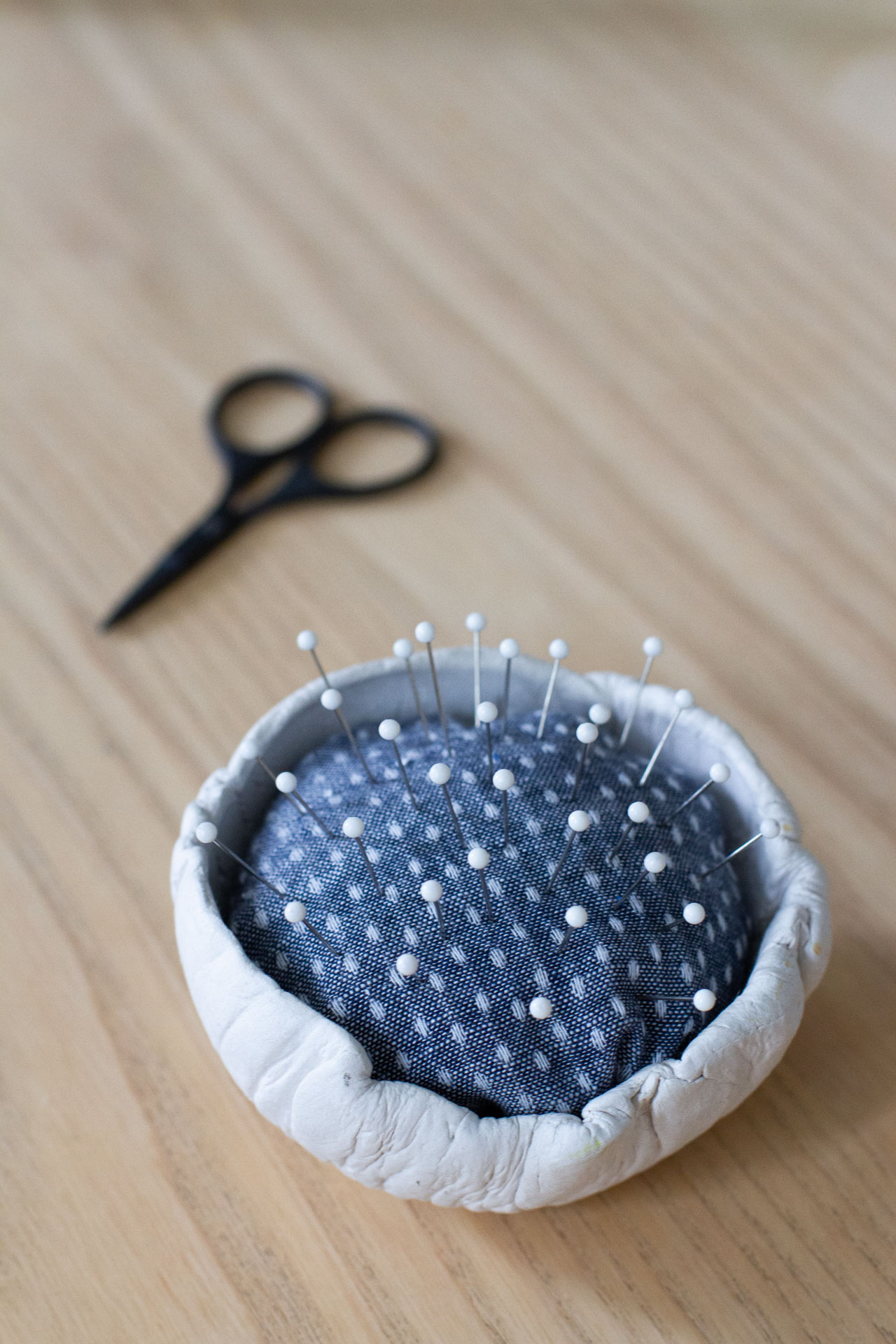 make your own: pincushion. – Reading My Tea Leaves – Slow, simple,  sustainable living.